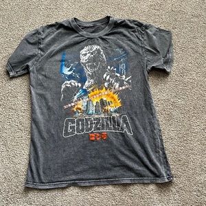 Graphi TShirt- Godzilla- size M